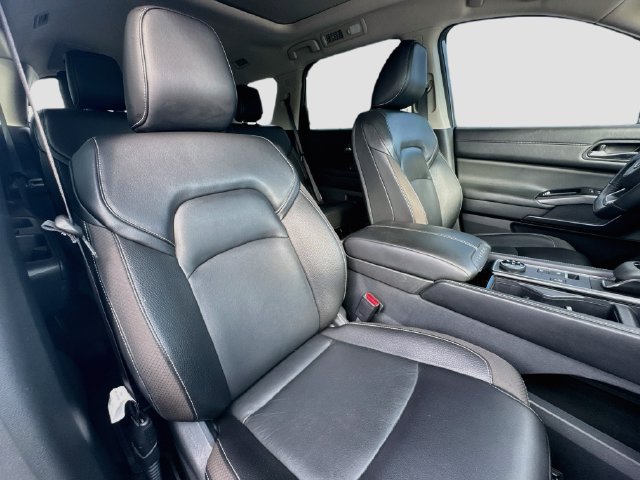 Used 2023 Nissan Pathfinder SL w/ SL Premium Package AWD/4WD image 36