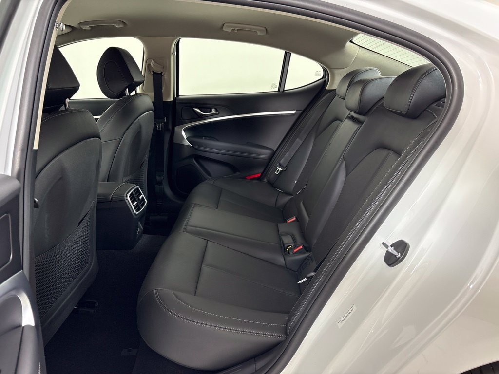 New 2027 Genesis G70 2.5T RWD image 18