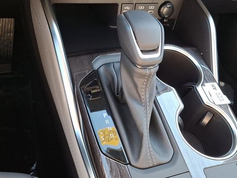 New 2026 Toyota Highlander Platinum image 15