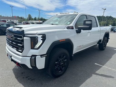 Used 2024 GMC Sierra 3500 AT4 w/ AT4 Premium Plus Package AWD/4WD image 6