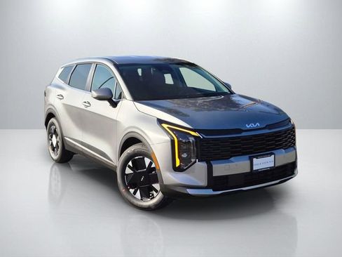 New 2026 Kia Sportage LX image 1
