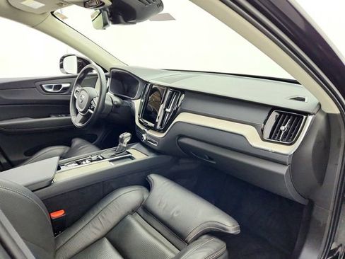 Used 2021 Volvo XC60 T5 Inscription w/ Advanced Package image 17