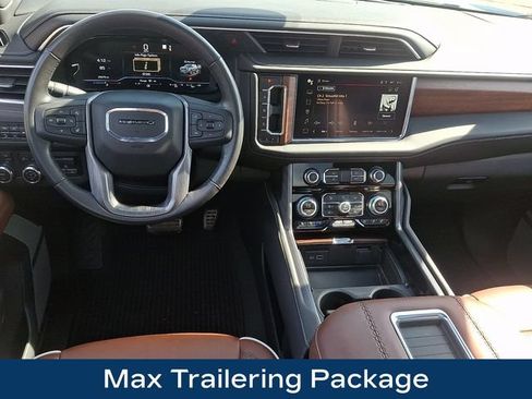 Used 2023 GMC Yukon Denali Ultimate AWD/4WD image 3