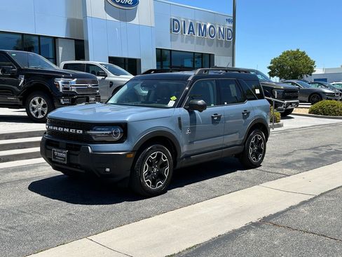 New 2026 Ford Bronco Sport Outer Banks w/ Outer Banks Tech Package+ AWD/4WD image 2