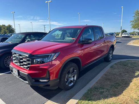 Used 2024 Honda Ridgeline TrailSport image 2