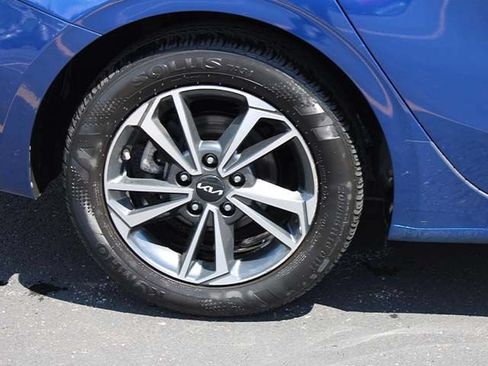 Used 2024 Kia Forte LXS FWD image 8
