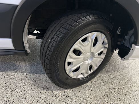 Used 2024 Ford Transit 350 XLT image 29