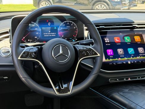 Used 2025 Mercedes-Benz E 350 Sedan image 41