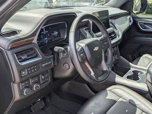 Used 2023 Chevrolet Tahoe High Country AWD/4WD image 12