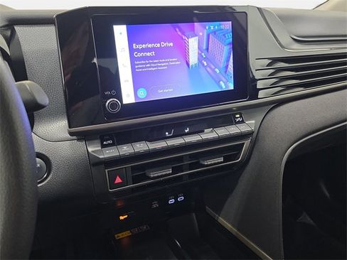 Certified 2025 Toyota Camry LE image 17