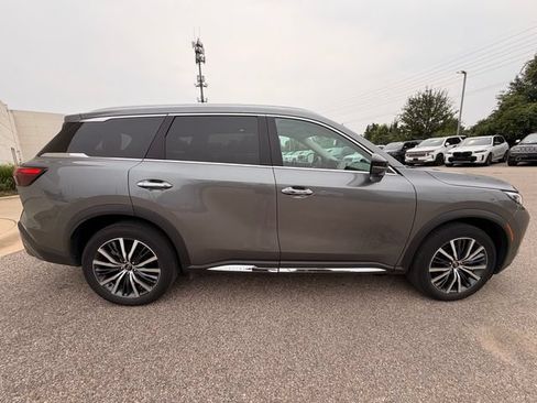 Used 2023 INFINITI QX60 Sensory AWD/4WD image 6
