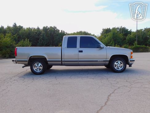 Used 1998 Chevrolet Silverado 1500 w/ Preferred Equipment Group 2 image 29