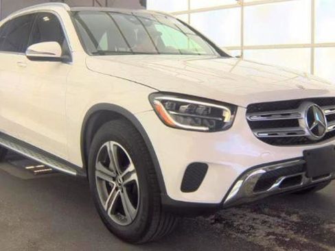 Used 2020 Mercedes-Benz GLC 300 4MATIC w/ Multimedia Package image 4