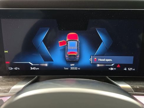 Used 2024 BMW i7 xDrive60 w/ Executive Package AWD/4WD image 16
