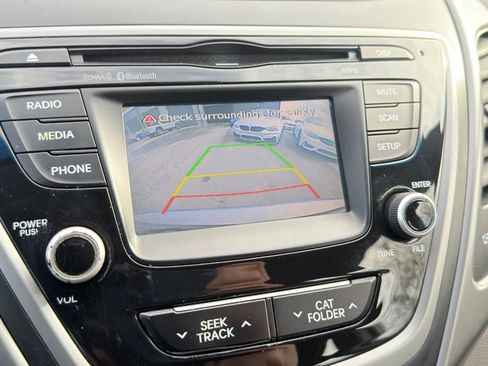 Used 2015 Hyundai Elantra SE w/ Option Group 02 FWD image 15