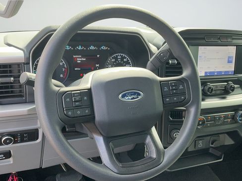 Used 2022 Ford F150 XL w/ Equipment Group 101A High RWD image 7