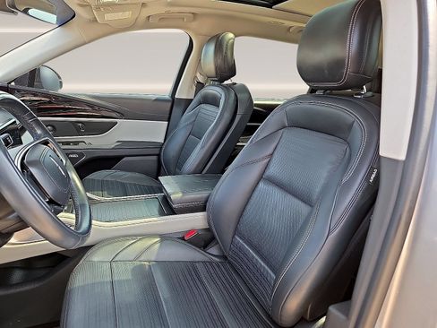 Certified 2024 Lincoln Nautilus Reserve w/ Equipment Group 202A AWD/4WD image 15