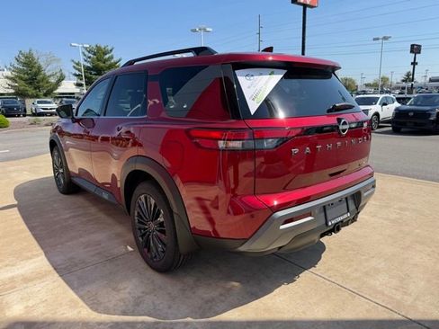 New 2026 Nissan Pathfinder SL w/ SL Premium Package image 6