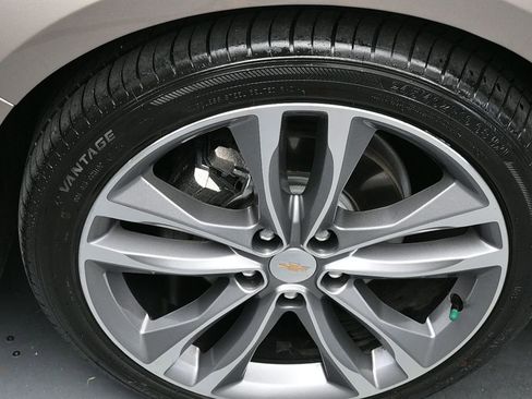 Used 2024 Chevrolet Malibu LT image 10