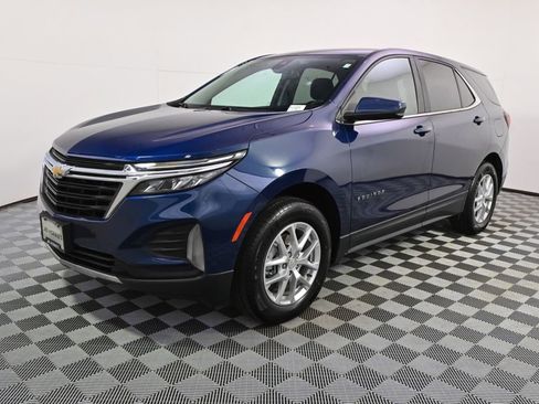 Used 2023 Chevrolet Equinox LT AWD/4WD image 2