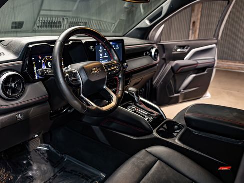 Used 2023 Chevrolet Colorado Z71 w/ Z71 Convenience Package 2 image 14