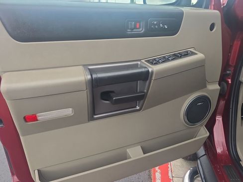 Used 2003 HUMMER H2 image 10