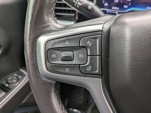 Used 2022 Chevrolet Silverado 1500 LT AWD/4WD image 23