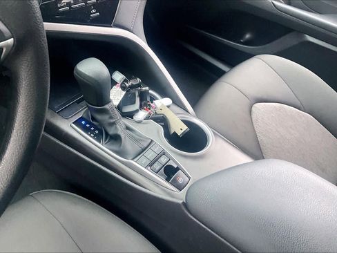 Used 2024 Toyota Camry LE image 16