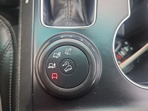 Used 2016 Ford Explorer Limited w/ Equipment Group 301A AWD/4WD image 27