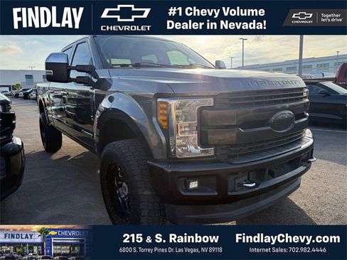 Used 2017 Ford F250 Lariat w/ Chrome Package image 1