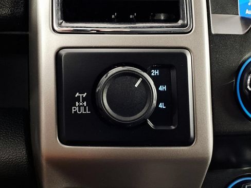 Used 2020 Ford F250 Lariat w/ Lariat Value Package AWD/4WD image 15