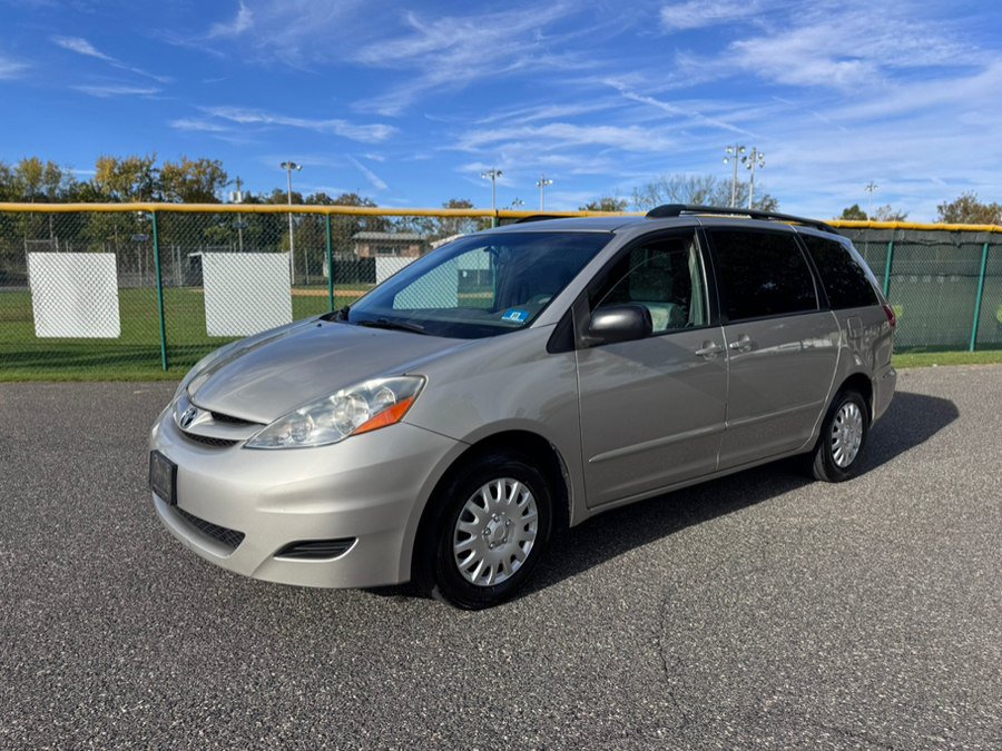 Used 2008 Toyota Sienna LE FWD image 3