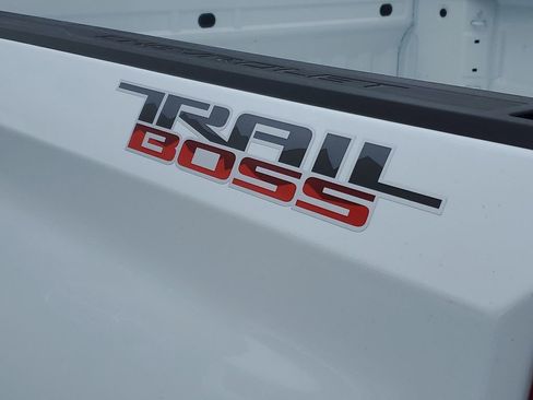 Certified 2025 Chevrolet Silverado 1500 Custom Trail Boss AWD/4WD image 33