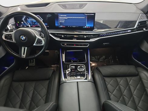 Used 2024 BMW X5 M60i image 12