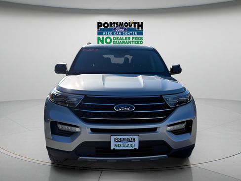 Used 2022 Ford Explorer XLT w/ Equipment Group 202A AWD/4WD image 9