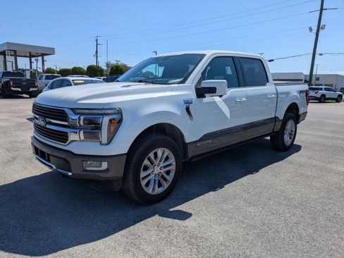 Certified 2025 Ford F150 King Ranch w/ FX4 Off-Road Package AWD/4WD image 7