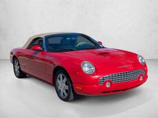 Used 2005 Ford Thunderbird video 3