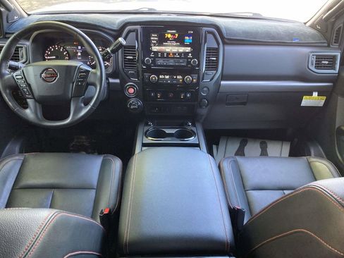 Used 2024 Nissan Titan PRO-4X w/ Pro-4x Convenience Package AWD/4WD image 10