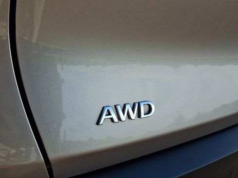 Certified 2025 INFINITI QX60 Luxe AWD/4WD image 34