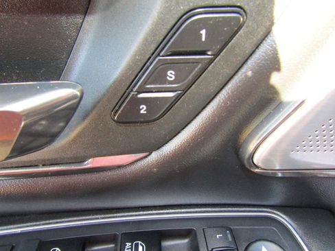 Used 2019 RAM 1500 Limited AWD/4WD image 25