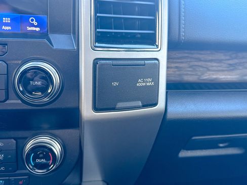 Used 2019 Ford F150 Lariat w/ Equipment Group 502A Luxury image 38