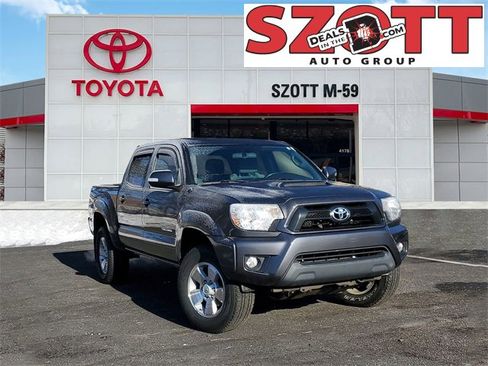 Used 2015 Toyota Tacoma 4x4 Double Cab w/ TRD Sport Package image 1