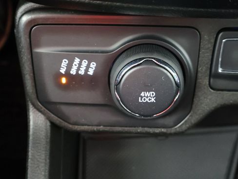 Used 2020 Jeep Renegade Altitude AWD/4WD image 42