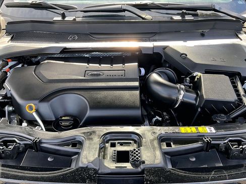 Certified 2025 Land Rover Discovery Sport S AWD/4WD image 28