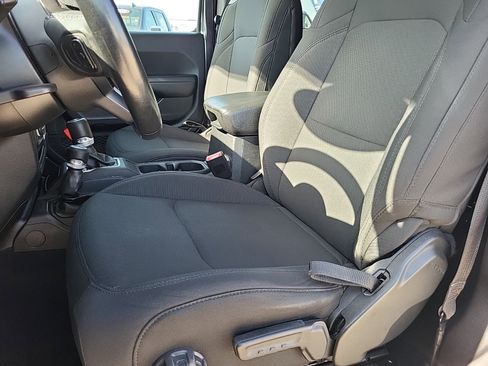 Used 2020 Jeep Wrangler Sport image 15