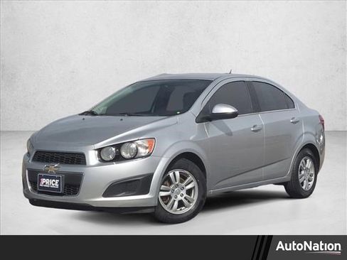 Used 2015 Chevrolet Sonic LT image 1