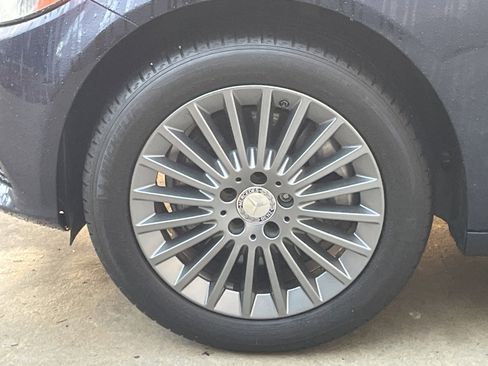 Used 2015 Mercedes-Benz C 300 4MATIC Sedan image 14