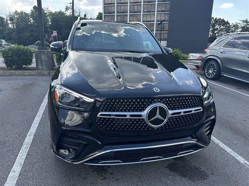 Used 2024 Mercedes-Benz GLE 450 4MATIC image 3