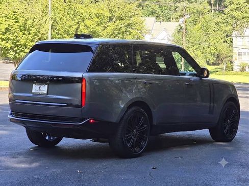 Used 2024 Land Rover Range Rover Long Wheelbase SE AWD/4WD image 6