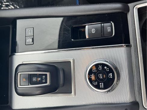 Used 2023 Mitsubishi Outlander SEL image 20